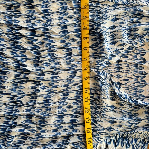 Massimo Dutti Blue and White Patterned Blouse, Size 6 - Picture 6 of 7